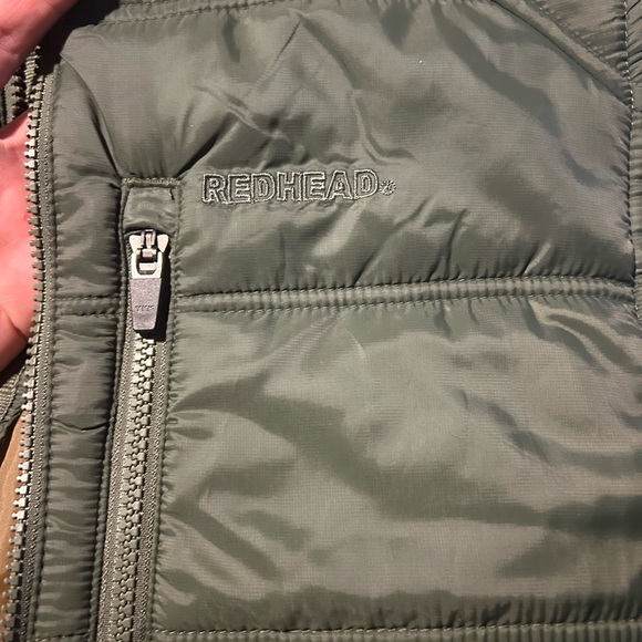Redhead Brand Co Men's Green Puffer Vest - Picture 3 of 8
